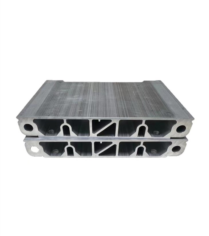 Ekstrüde alüminyum panel